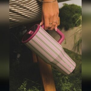 NWT HydroJug ACTA Garsen Party 40 oz. Traveler